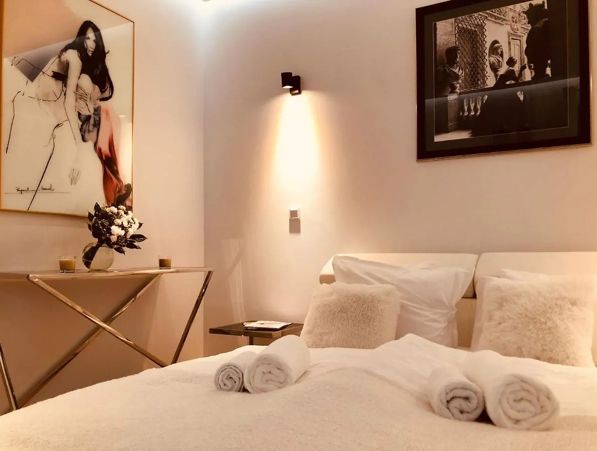 Baltic Riviera Apartments - Granaria Premium - River And Old Town Gdansk 0*,  Poland