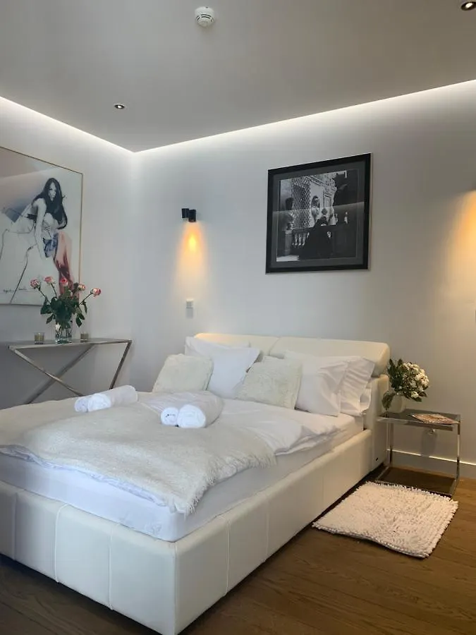Baltic Riviera Apartments - Granaria Premium - River And Old Town Gdansk Poland